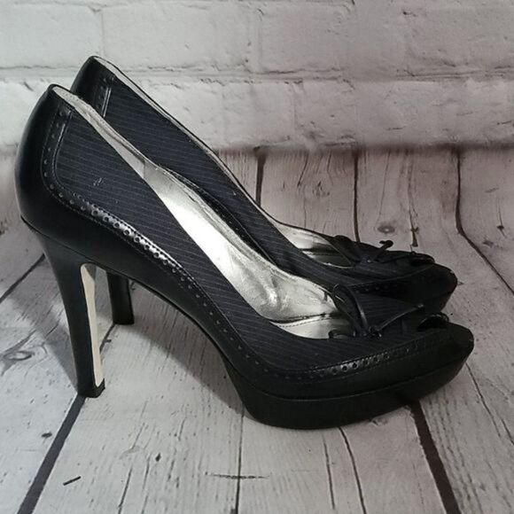 Marc Fisher Navy & Black Striped Bow Heels - Picture 2 of 13